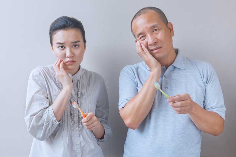 入れ歯の悩みに専門医師が対応｜即日入れ歯グループ｜アート歯科